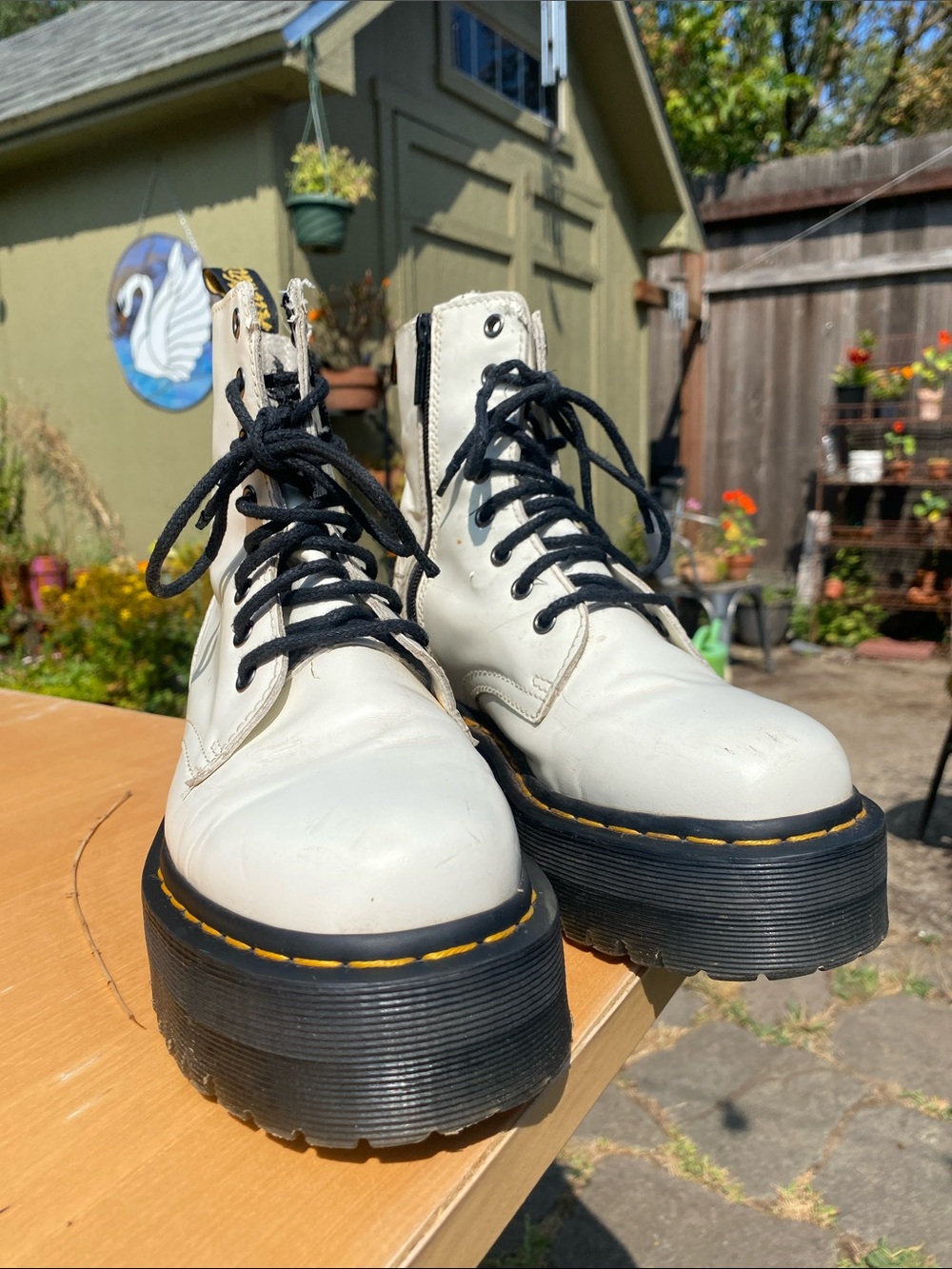 Dr. Martens white Lace-Up Platform Boots with Black Soles size US M 6 As-is